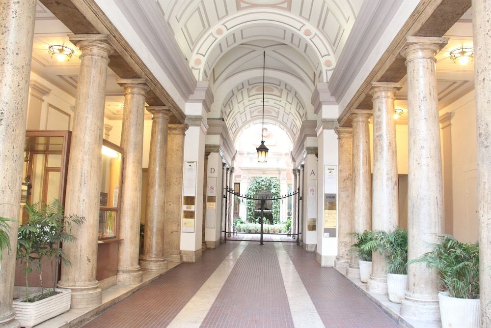 undefined Matisse B&B 7