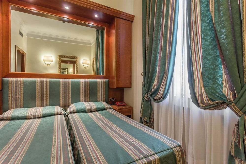 Raeli Hotel Regio Economy Room 2