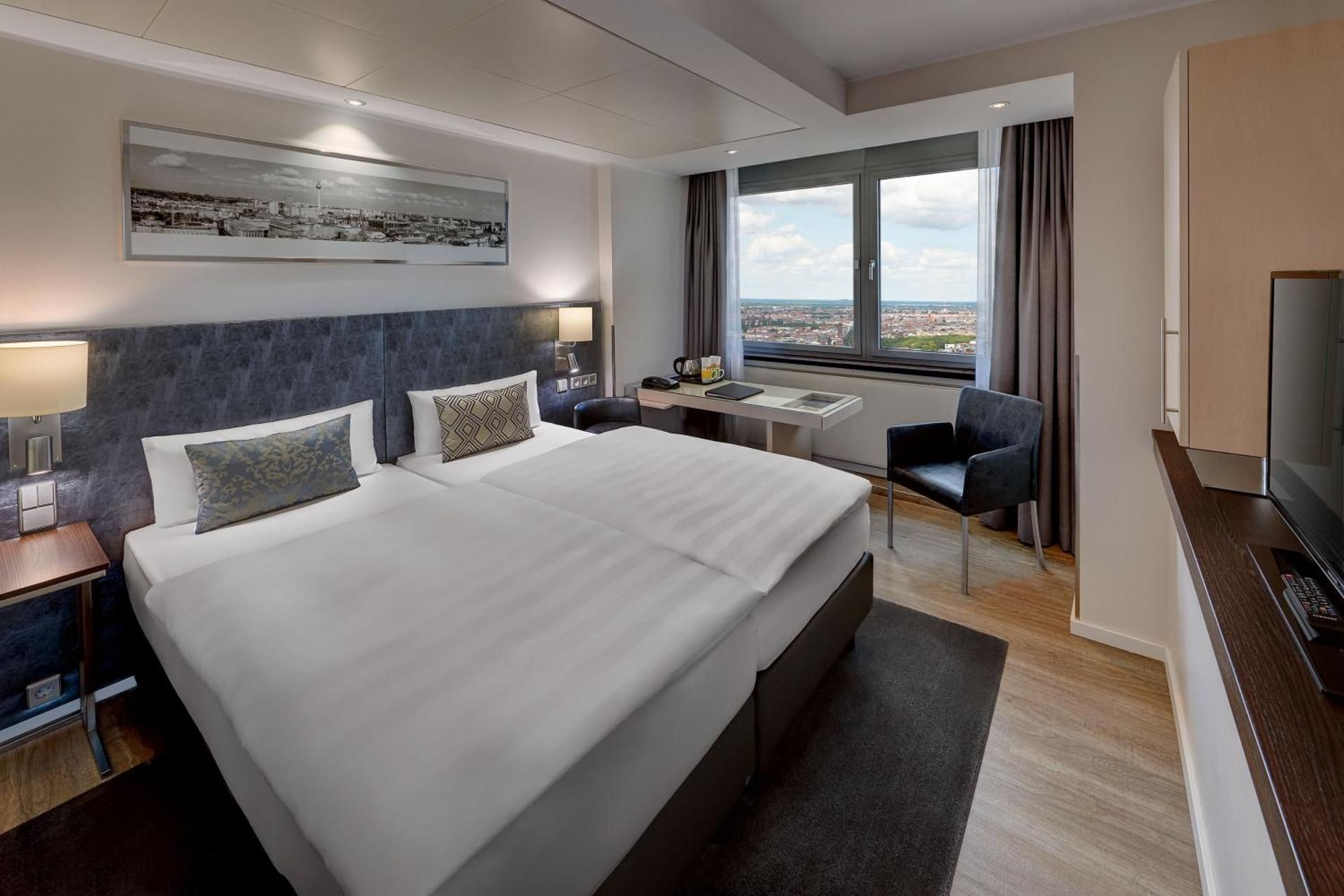 Park Inn by Radisson Berlin Alexanderplatz Standard Room 5