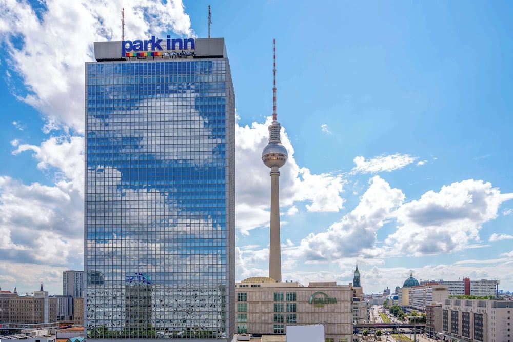 undefined Park Inn by Radisson Berlin Alexanderplatz 5