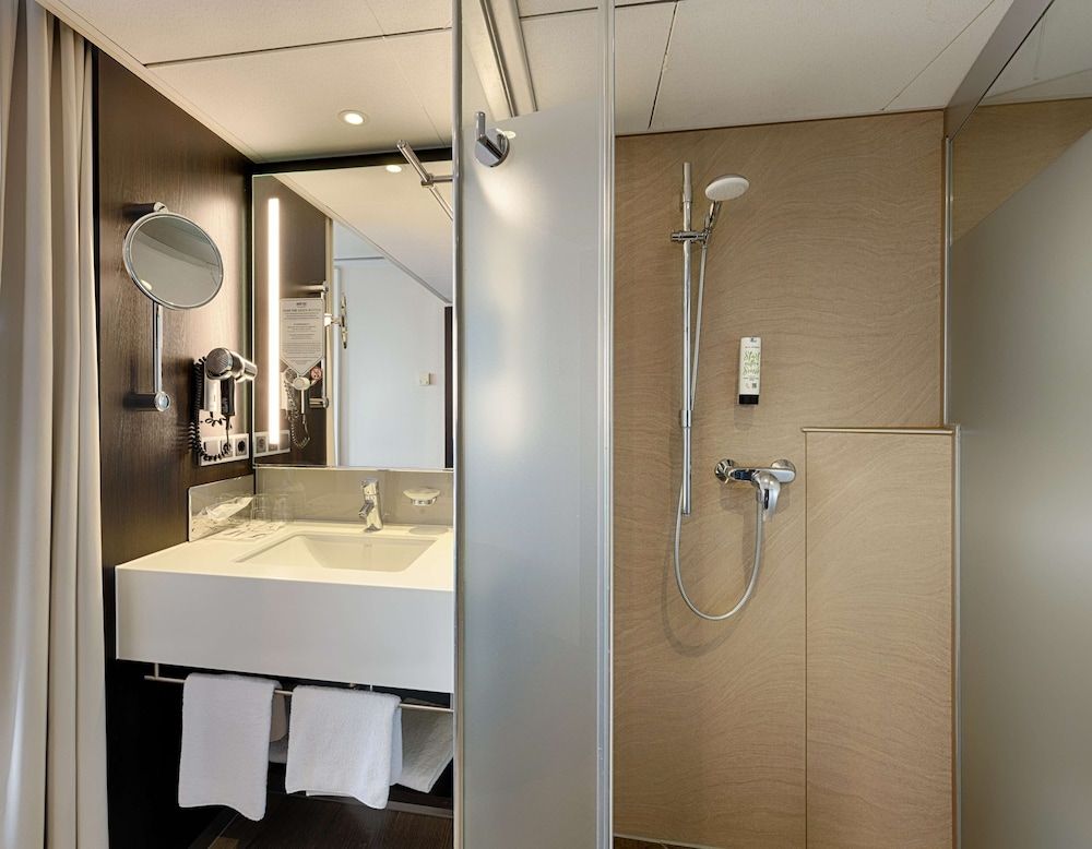 Park Inn by Radisson Berlin Alexanderplatz Standard Room 6