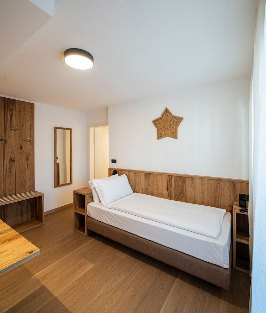 Residence Contrin Apartment, 2 Bedrooms, Balcony 5