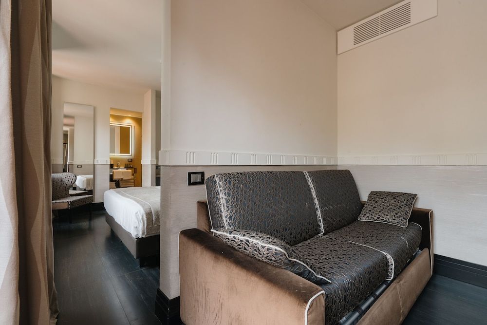 Executive Suite, Terrace