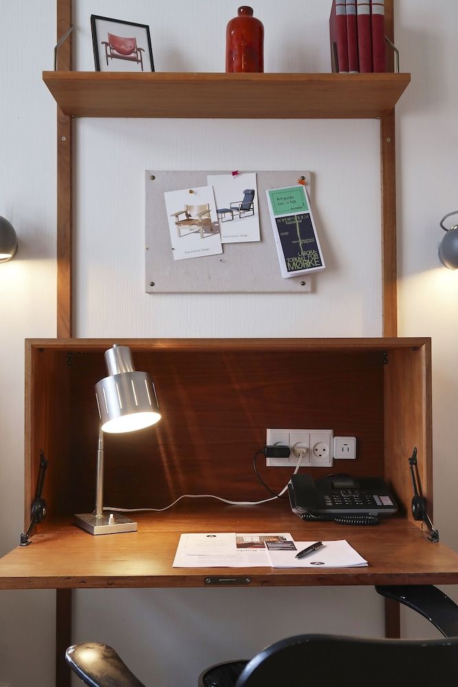 Hotel Alexandra Design Twin Room 10