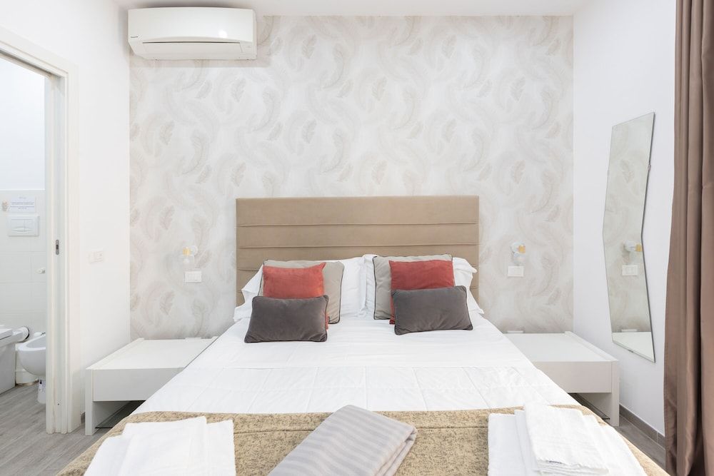 Standard Double Room, 1 Queen Bed (205)