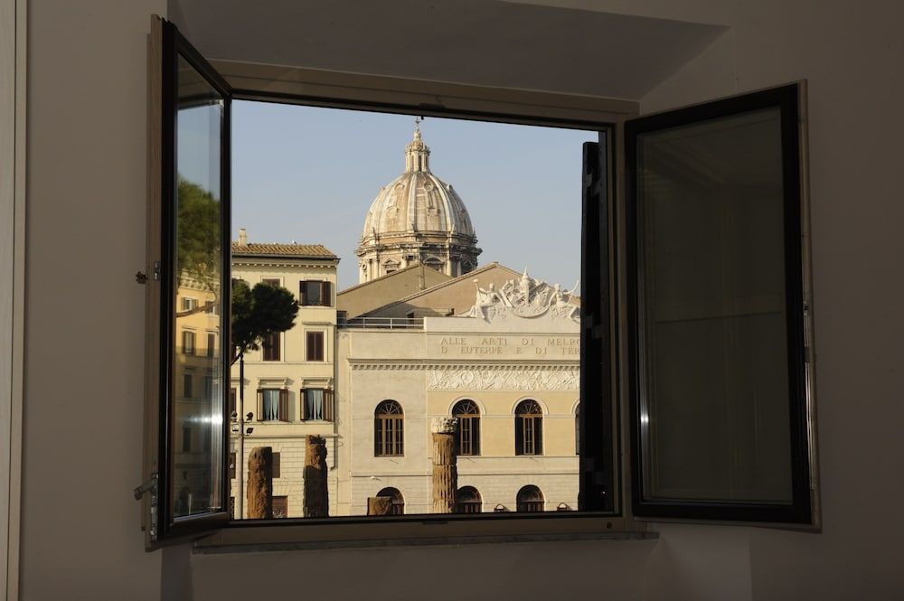 undefined Superior Relais Temple View 8