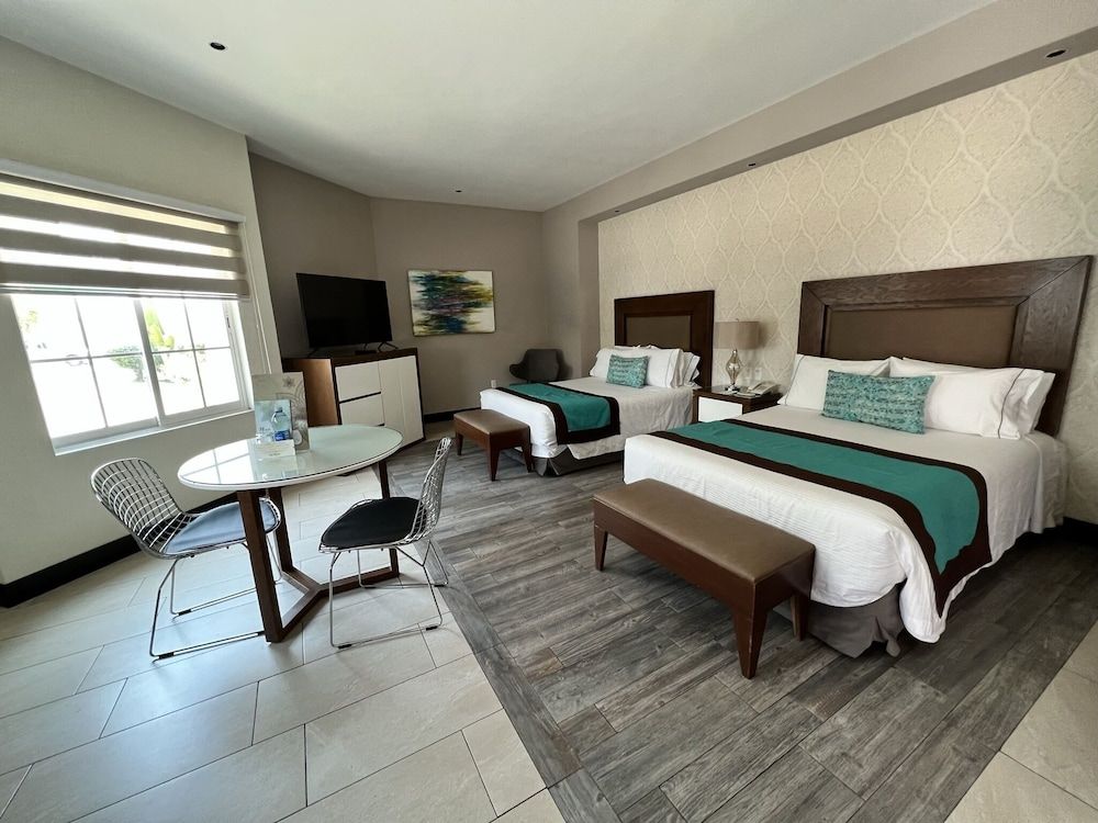 Áurea Hotel & Suites