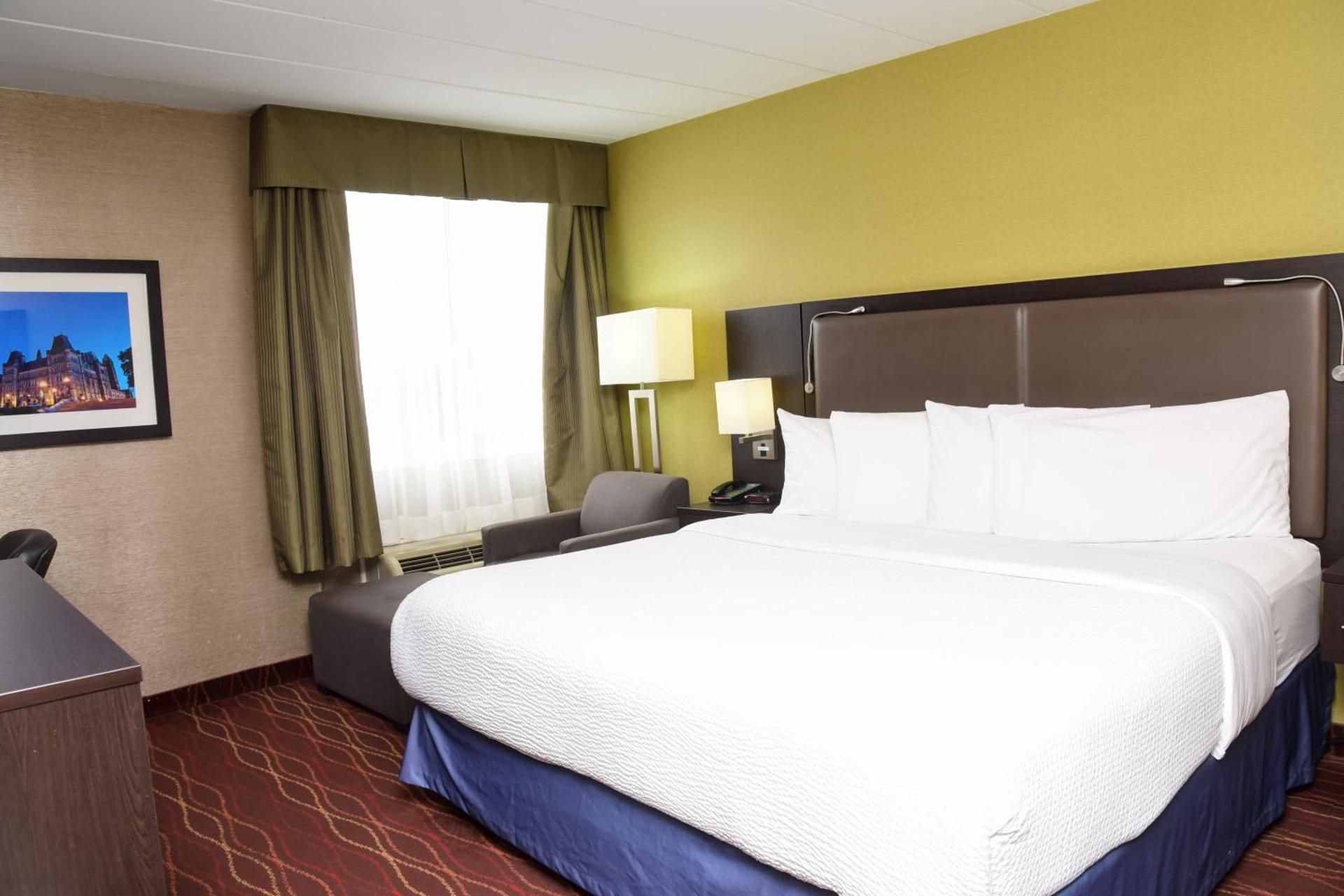 undefined Days Inn by Wyndham Ottawa 3