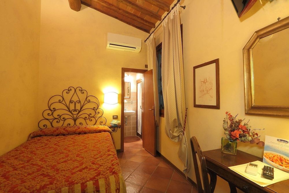 undefined Hotel Marios 4