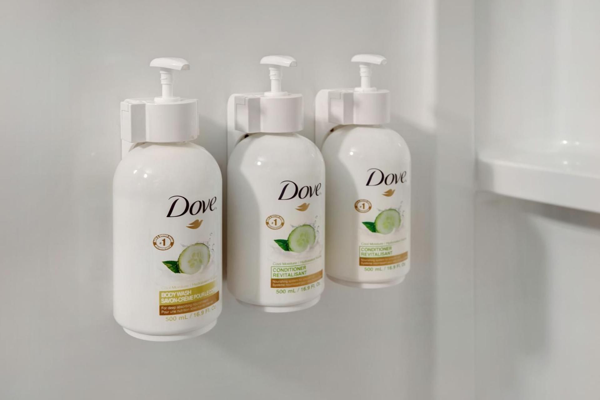 Days Inn by Wyndham Sudbury & Conference Centre 1 Queen Bed, Pet-Friendly, Non-Smoking 3