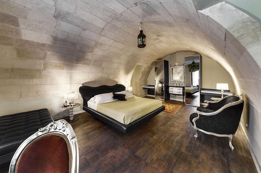 Suite (Del Barone)