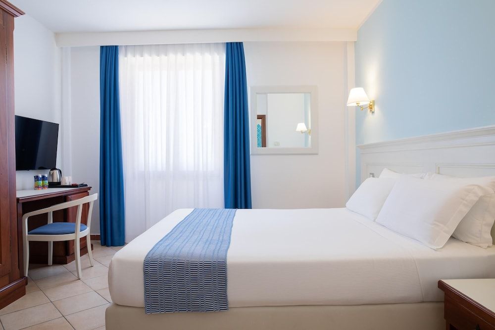Standard Room, 1 Queen Bed, Non Smoking