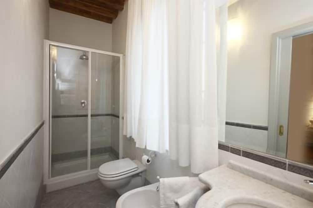Castel di Pugna Double Room 6