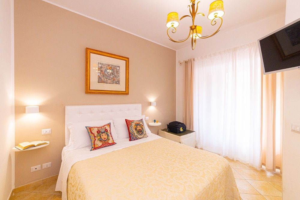 Bed and Breakfast Dionisio Classic Double or Twin Room 4