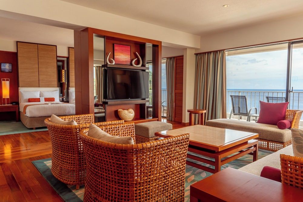 Hotel Nikko Guam Ocean Front Premier Suite with Lounge access (Breakfast at Restaurant, includes child) 12