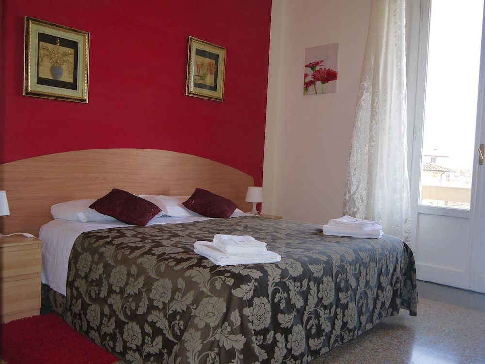 La Campanella Guesthouse Double Room, Shared Bathroom 4