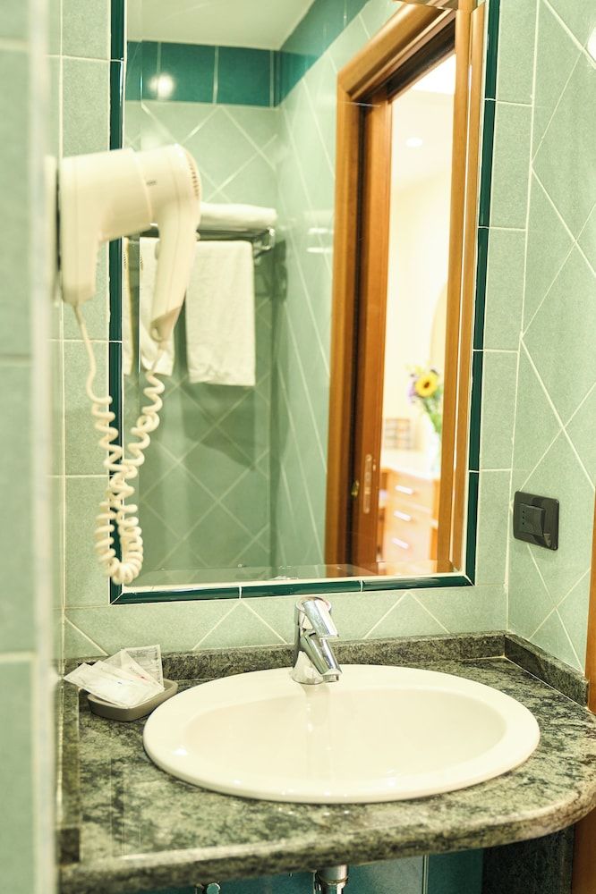 Hotel Miramare Double Room 4