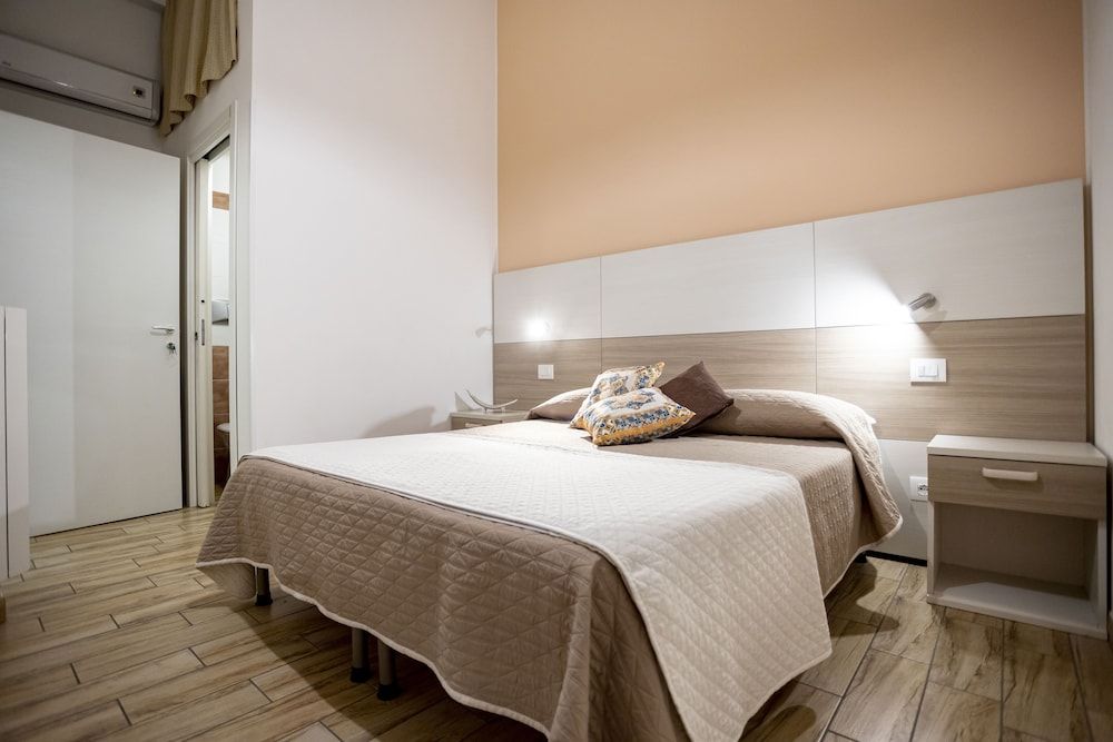 Trapani Home Basic Double Room Single Use, 1 Bedroom 6