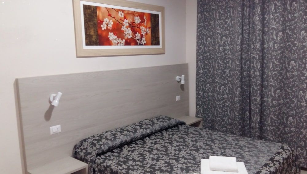 undefined Friendship Place 7