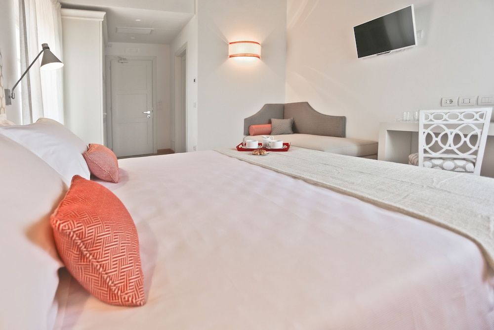 Poggio Baronti B&B Deluxe Double Room 3