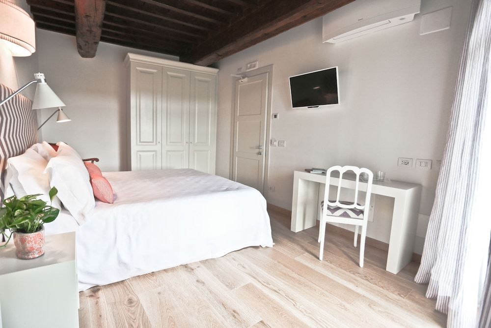 Poggio Baronti B&B Superior Double Room