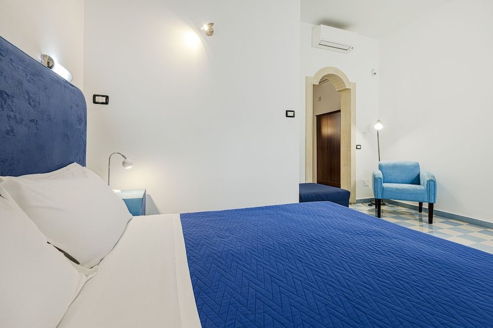 Lakkios Classic Suite, Balcony (2 People) 6