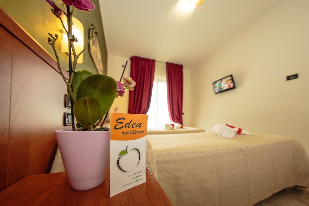 Hotel Residence Eden Comfort Double Room Single Use, Balcony 2