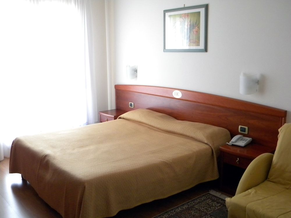 Hotel Corone Double or Twin Room 3