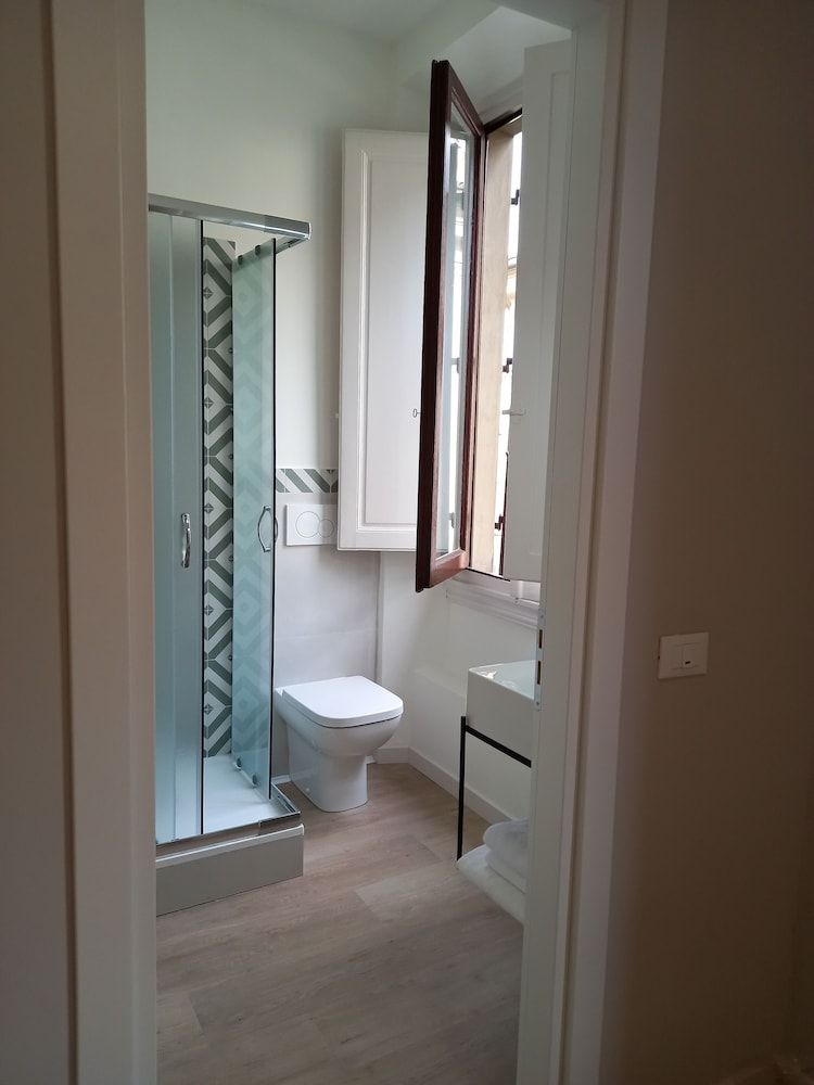 Hotel Giappone Classic Double or Twin Room, 1 Bedroom, Ensuite 8