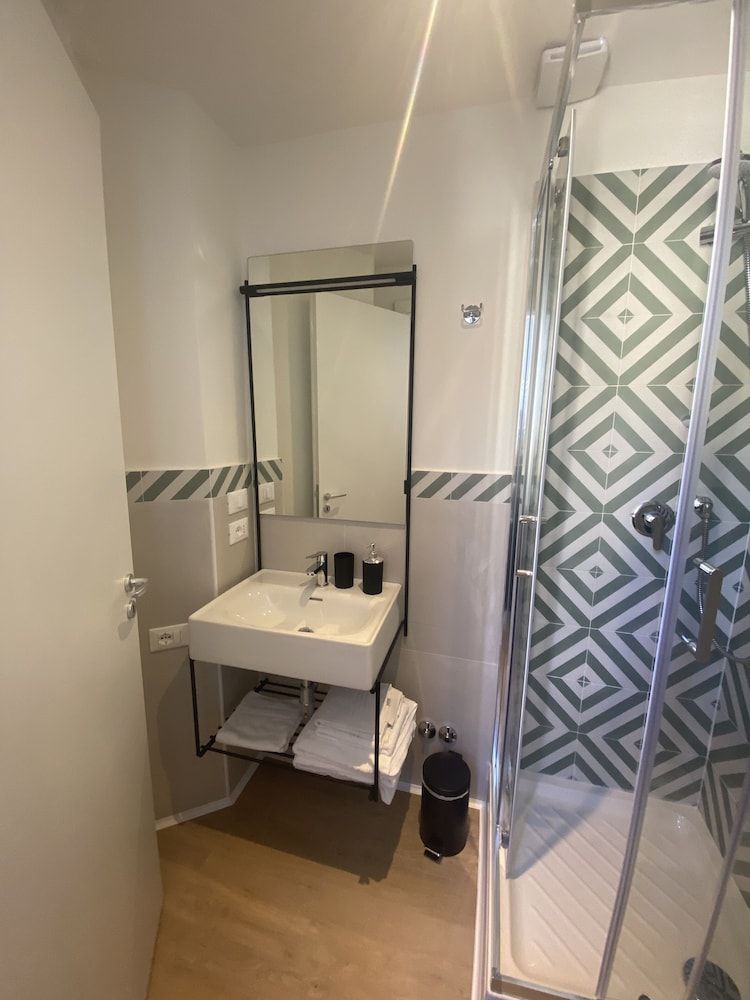 Hotel Giappone Classic Double or Twin Room, 1 Bedroom, Ensuite 6