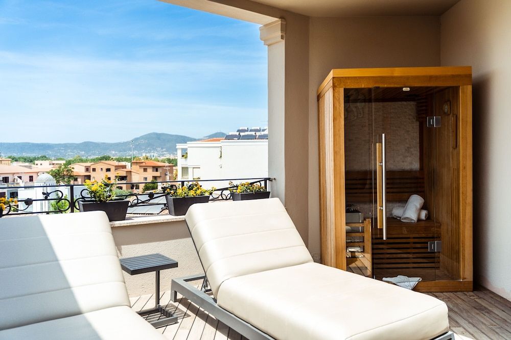 La Locanda del Conte Mameli Luxury Suite, with hot tub and sauna 4