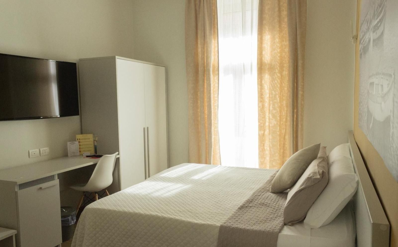Deluxe Double or Twin Room with Balcony