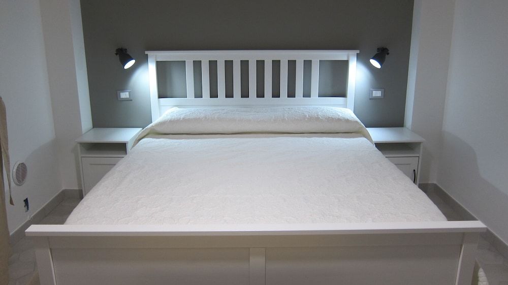 B&B Federico Secondo Family Suite, Private Bathroom 9