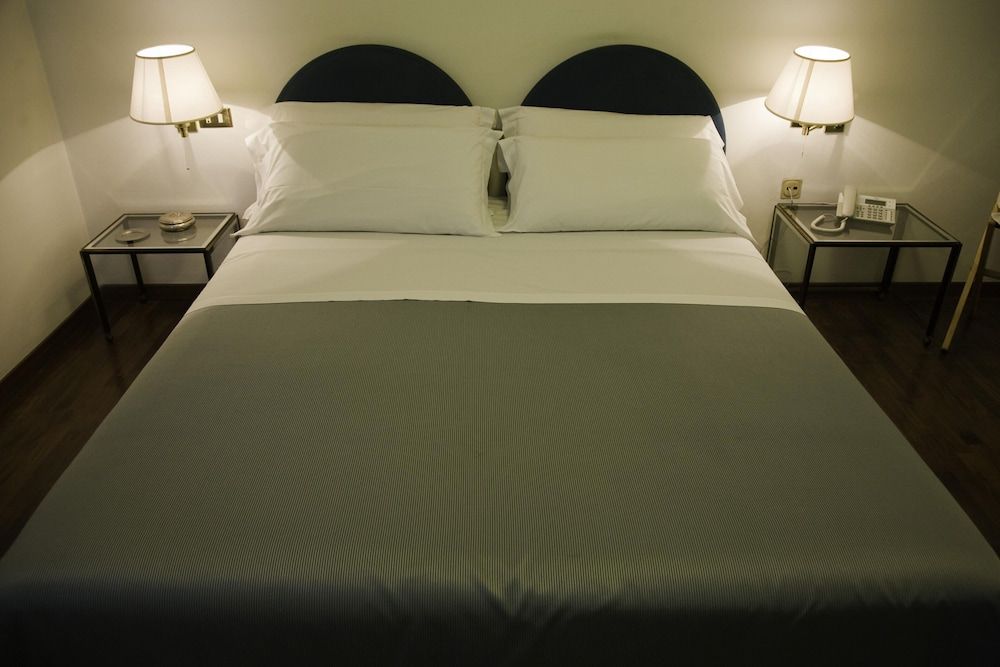 Double or Twin Room, 1 Double or 2 Twin Beds