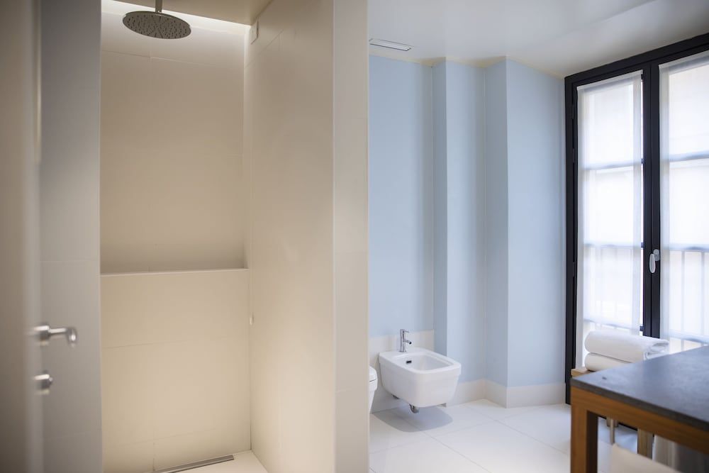 Savona 18 Suites Comfort Room 5