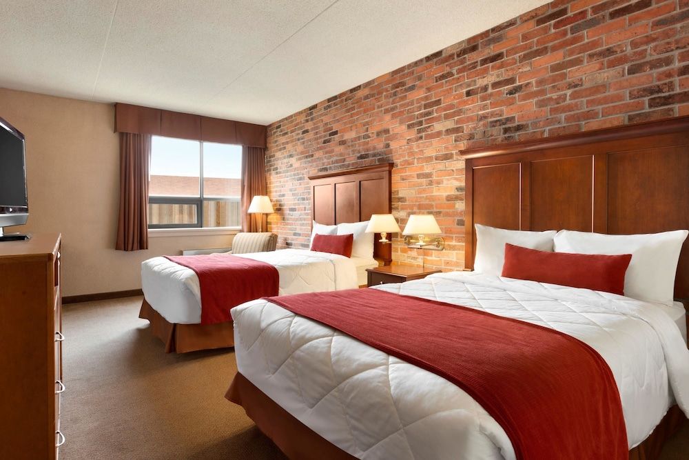 2 Double Beds, Non-Smoking, Mobility Accessible, Refrigerator & Microwave