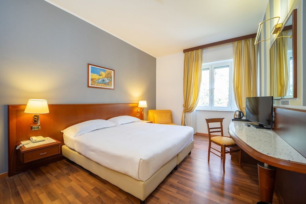 Hotel Europa Double Room Single Use 2