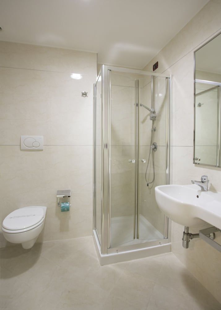 Hotel Europa Double Room Single Use 4