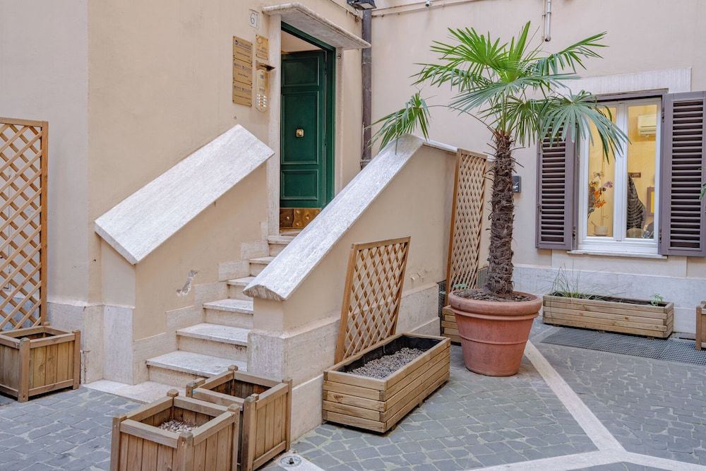 undefined Oriana Homèl Roma 7