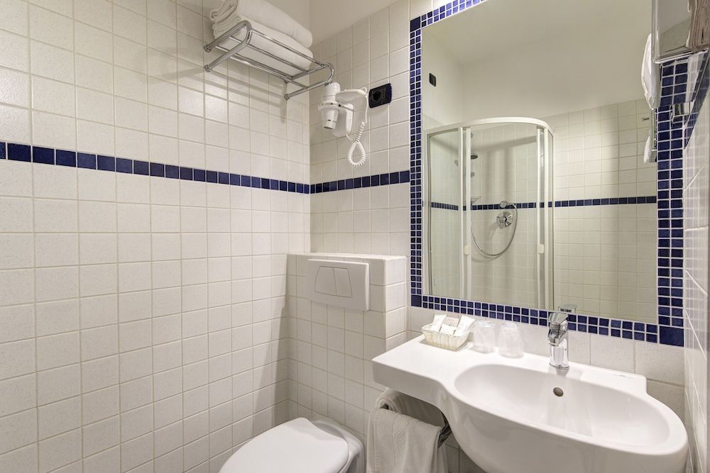 Hotel San Giusto Economy Double Room 4