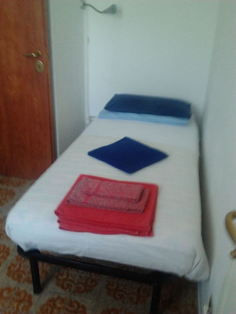 A Casa Vittoria Bed & Breakfast Family Triple Room (Camera Residence) 11