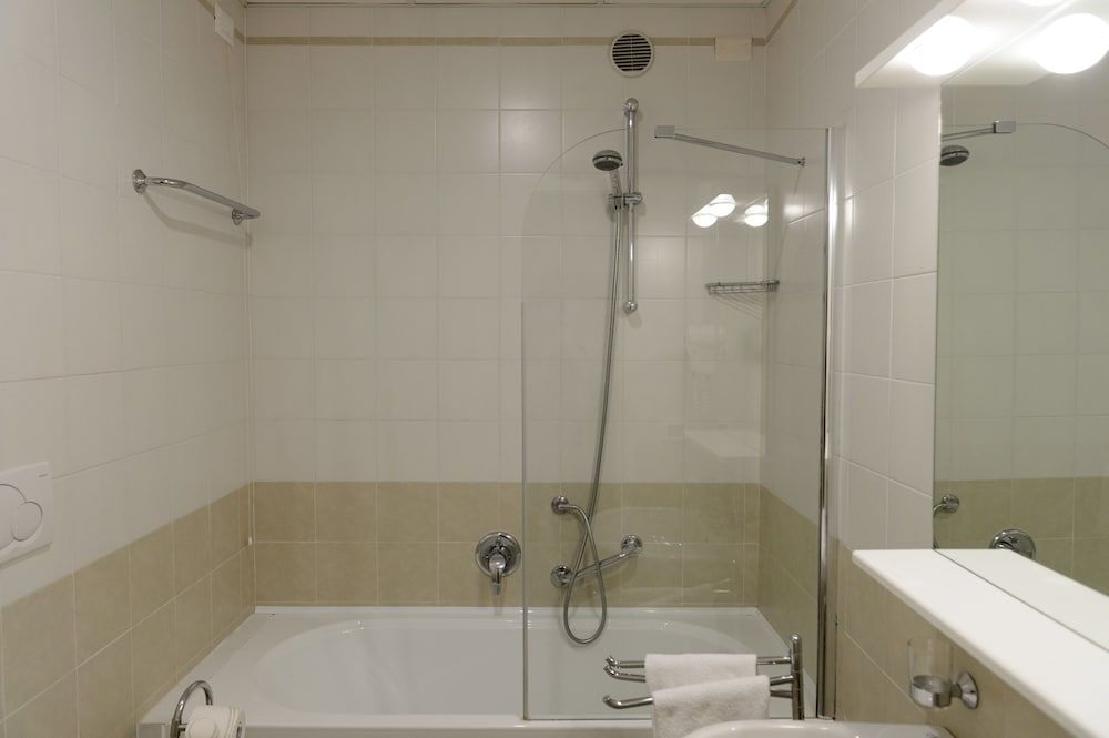 Hotel Continental Double Room Single Use 5