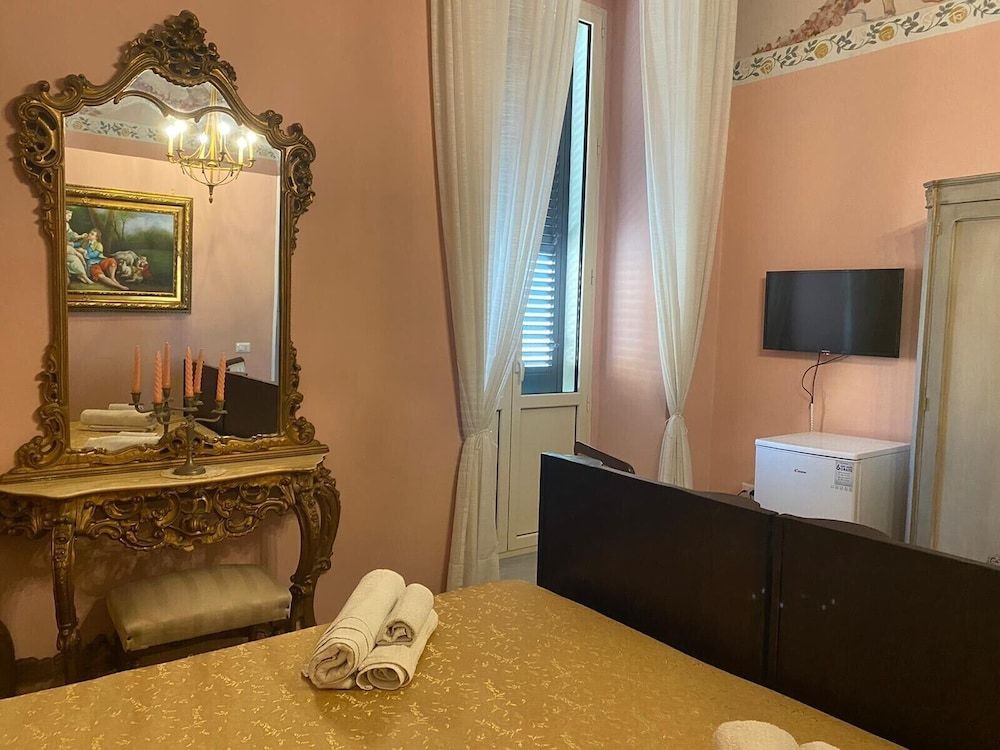 Antico Palazzo Spinola Deluxe Room, 1 Queen Bed, Balcony 10
