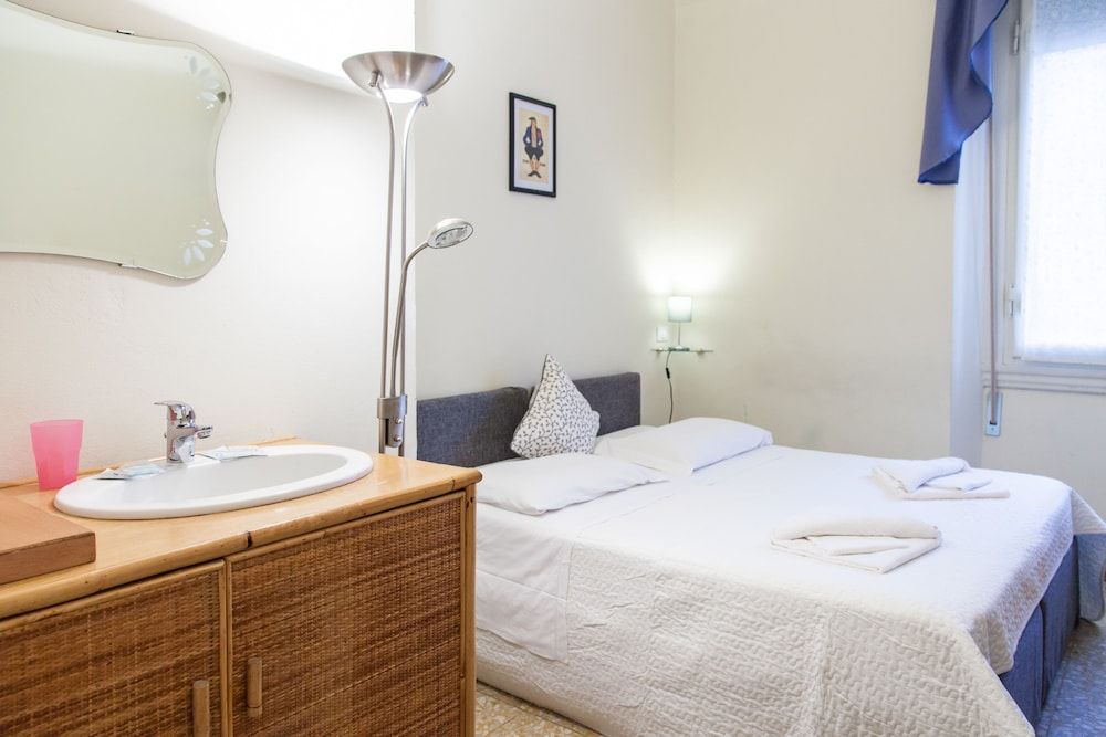 undefined Bed & Bed Cassia 2