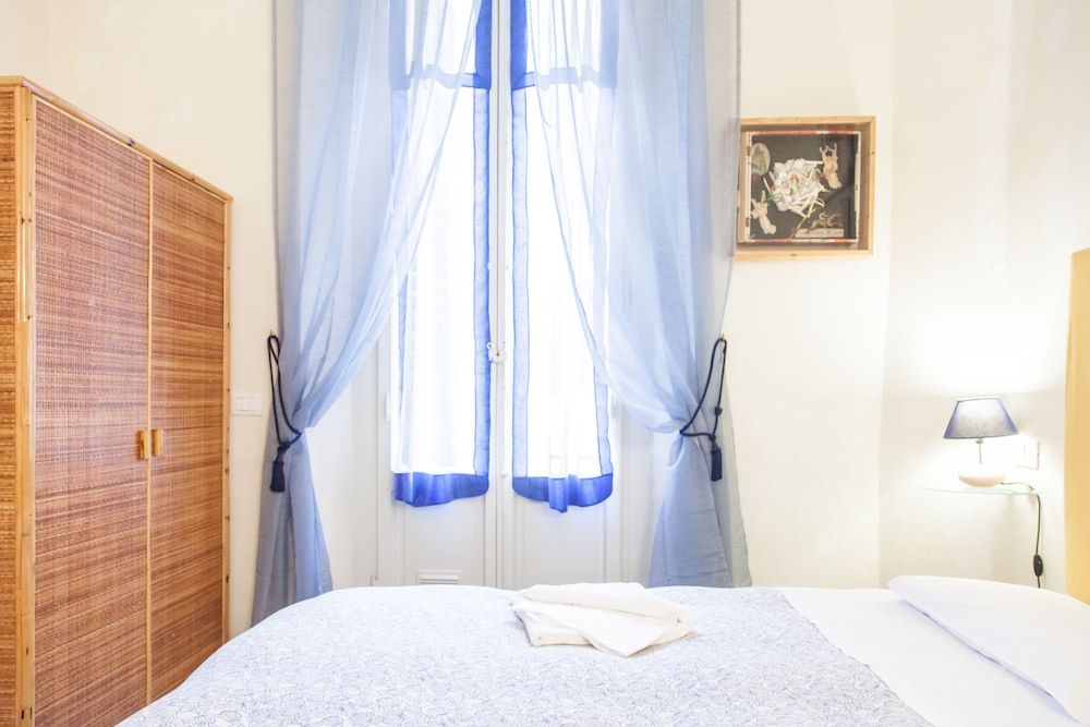 undefined Bed & Bed Cassia 4