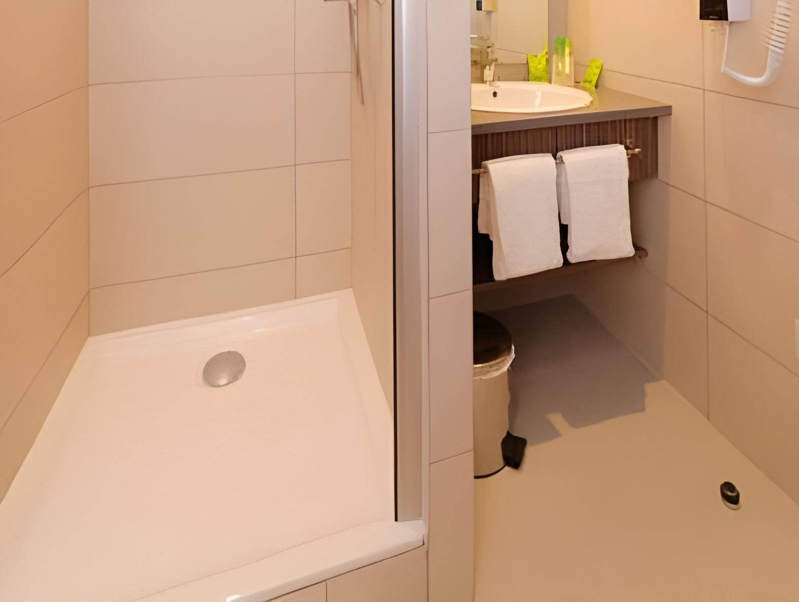 undefined Republik Hôtel 9