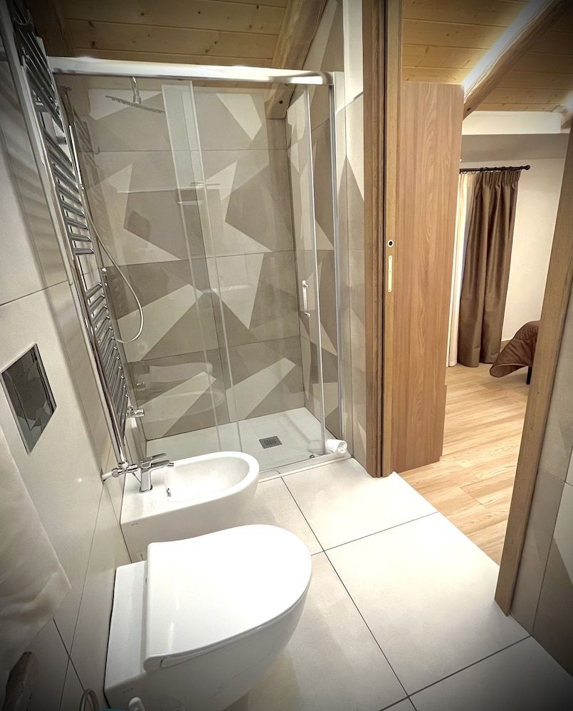 Hotel Pinguino Classic Triple Room, Mountain View, Tower 9