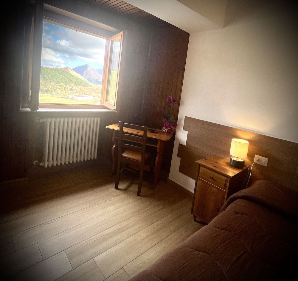 Hotel Pinguino Double Room, Balcony, Mountain View 11