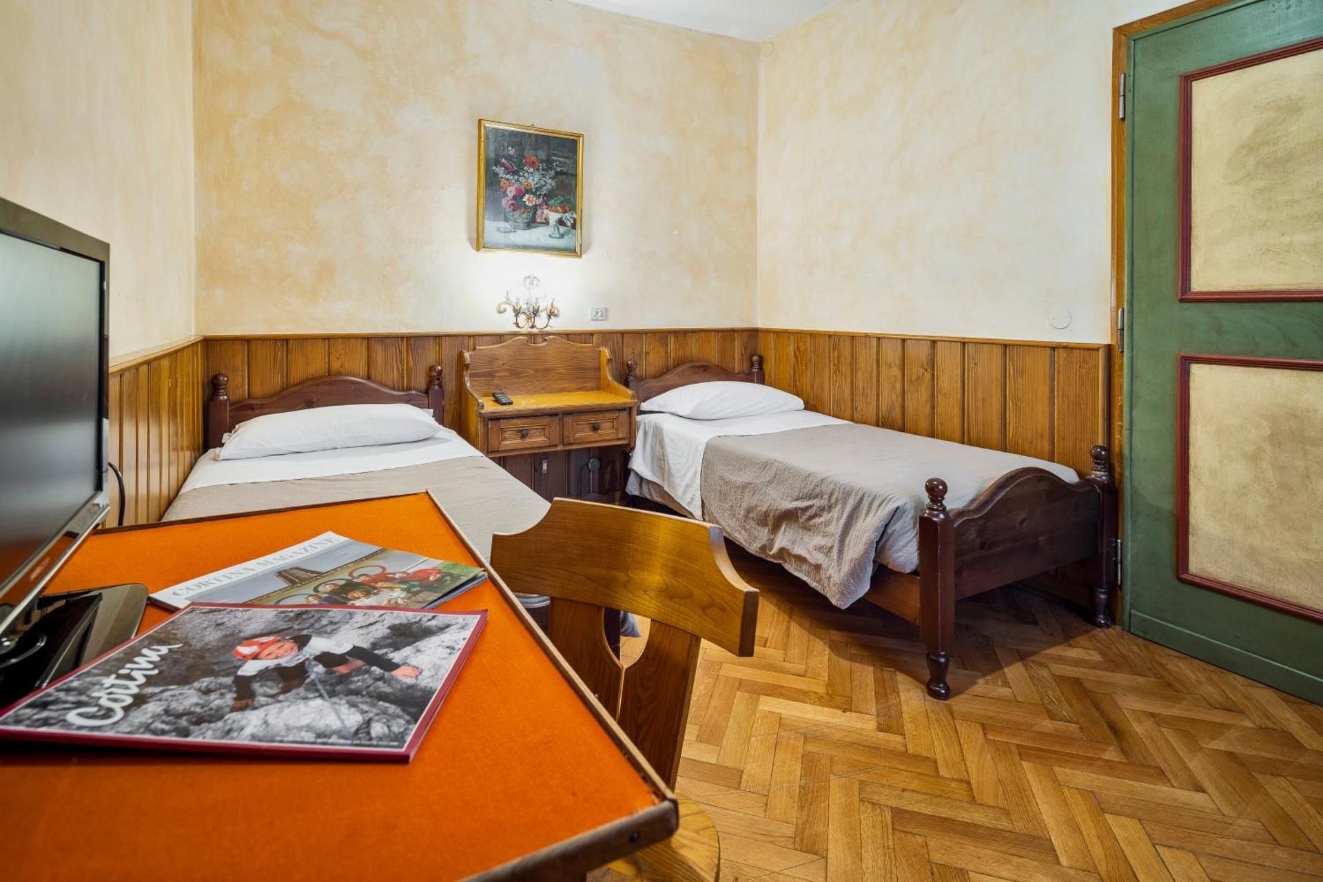 Economy Twin Room