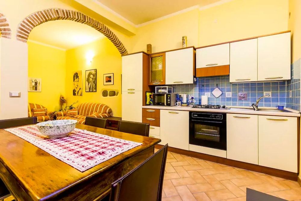 undefined HouSmart Palestro 10